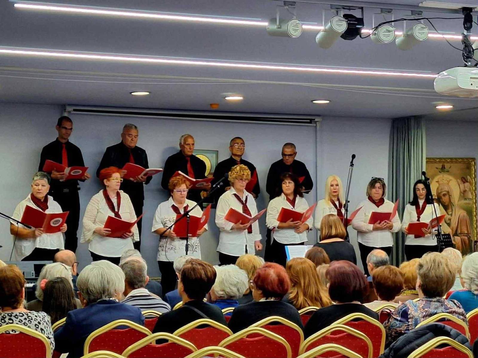 Η Χορωδία του Πολιτιστικού και Πνευματικού Ομίλου Νέων Παλατίων στα Μέγαρα