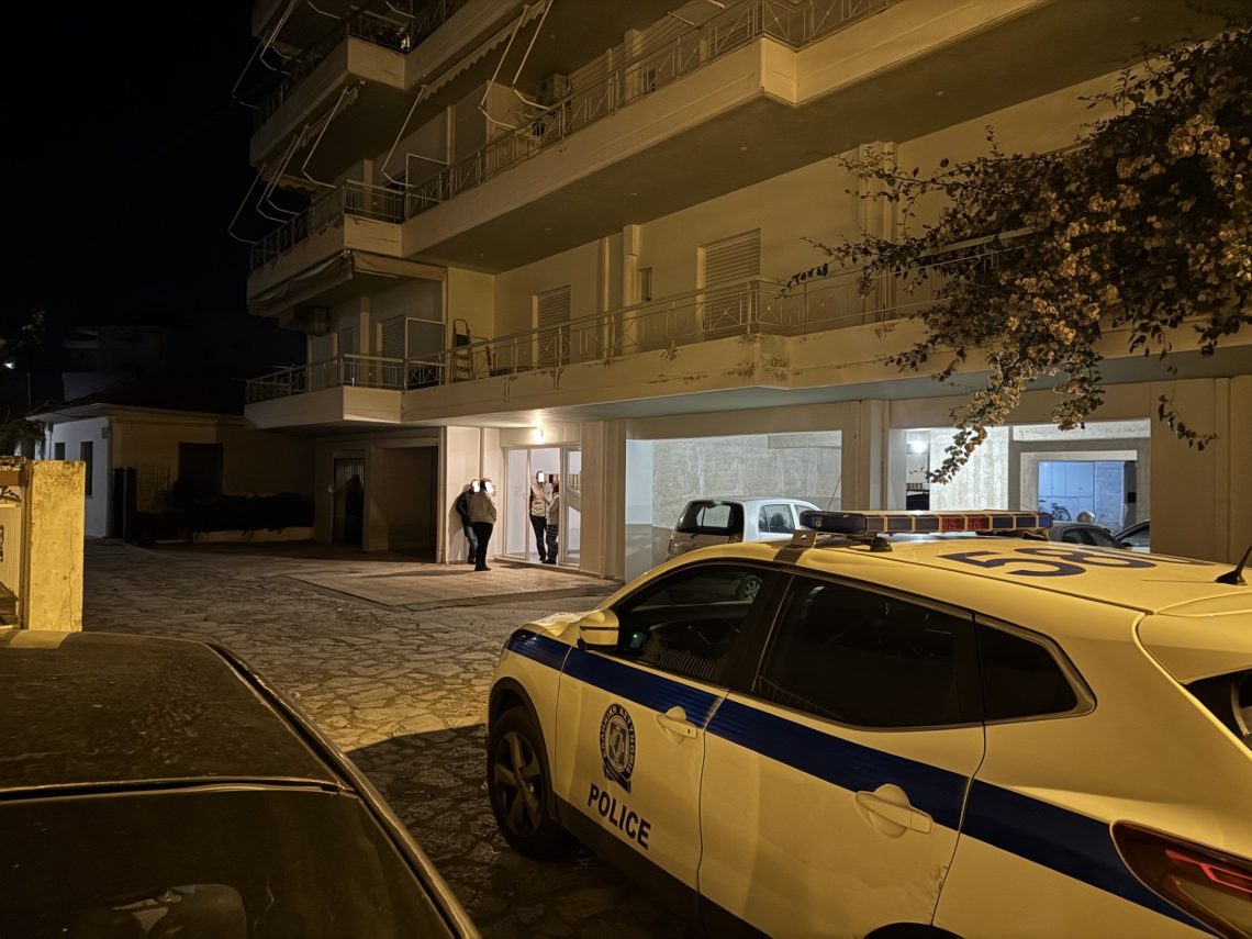 Τραγικός θάνατος 68χρονου στα Νέα Παλάτια Ωρωπού! Εντοπίστηκε νεκρός στον ακάλυπτο χώρο της πολυκατοικίας του