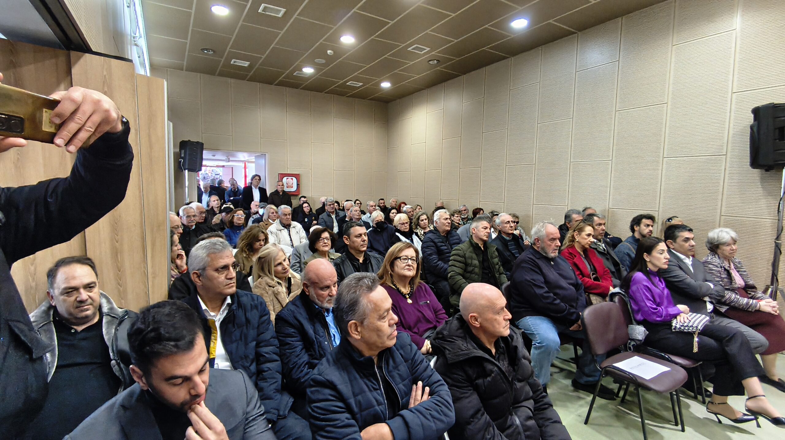 Απόλυτα επιτυχημένη η εκδήλωση της Ομοσπονδίας Συλλόγων Ωρωπού, για την κοπή της πίτας 2026.